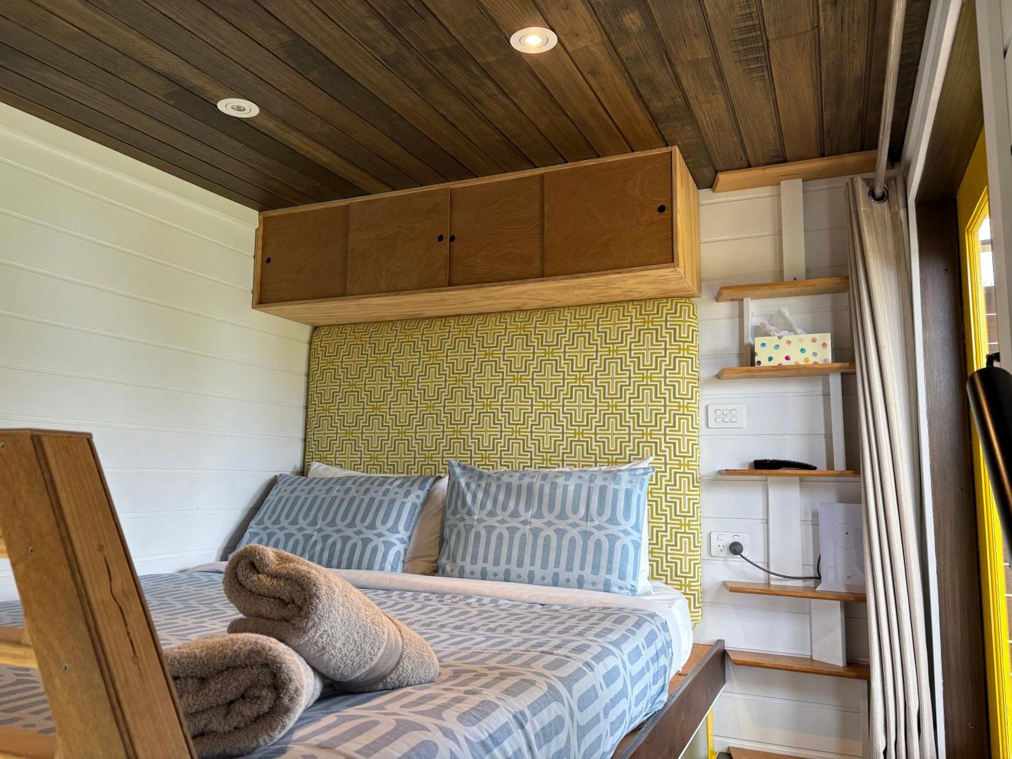 Ocean Breeze Tiny House - Ocean And Lake View Mallacoota Eksteriør billede